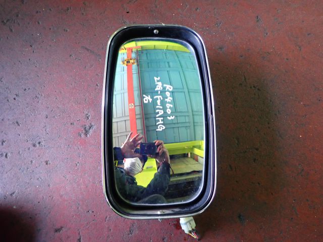 サイドミラーAy(右)