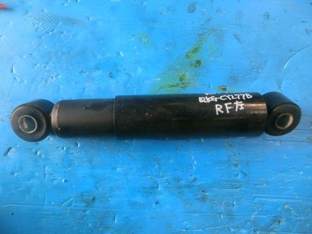 ショックアブソーバー(後左)
