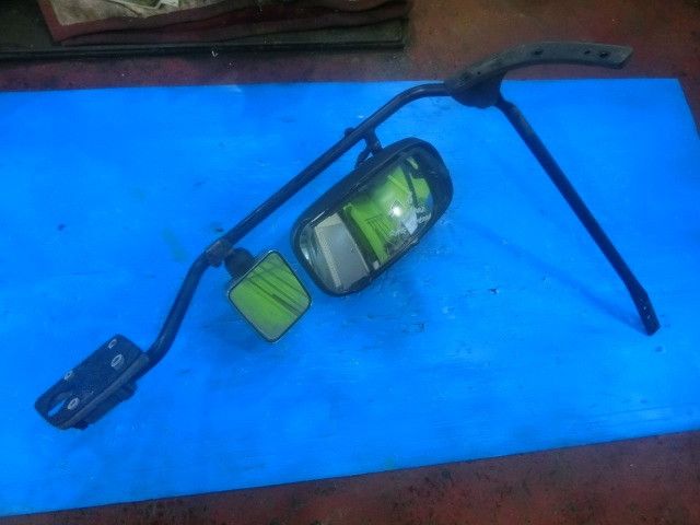 サイドミラーAy(右)