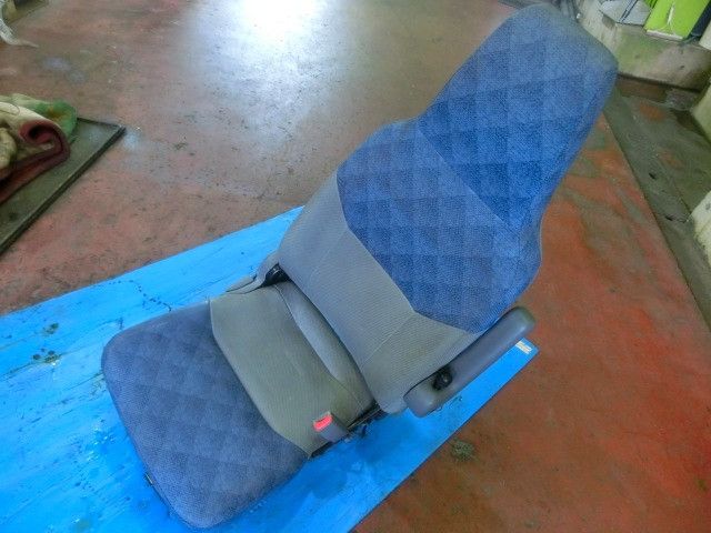 ドライバーシート