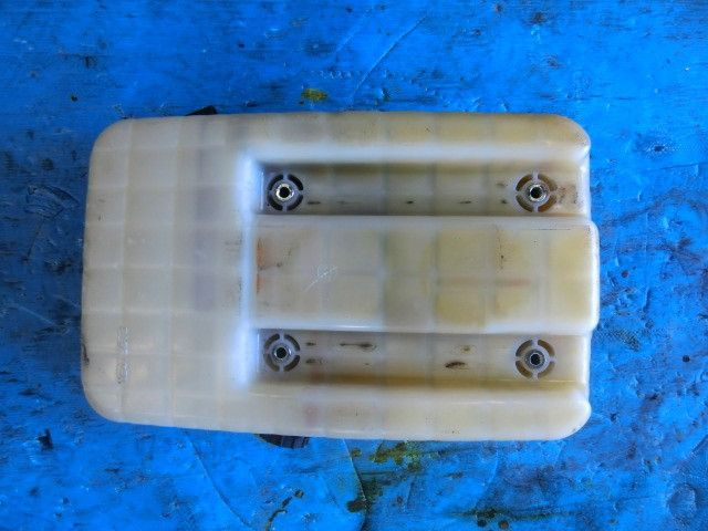 ラジエーターサブタンク