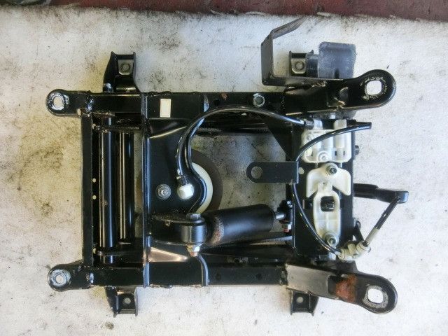 シートブラケット