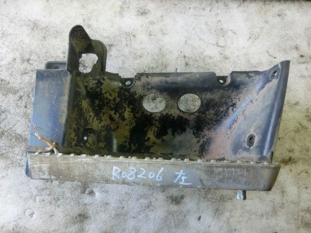 ステップAy(左)