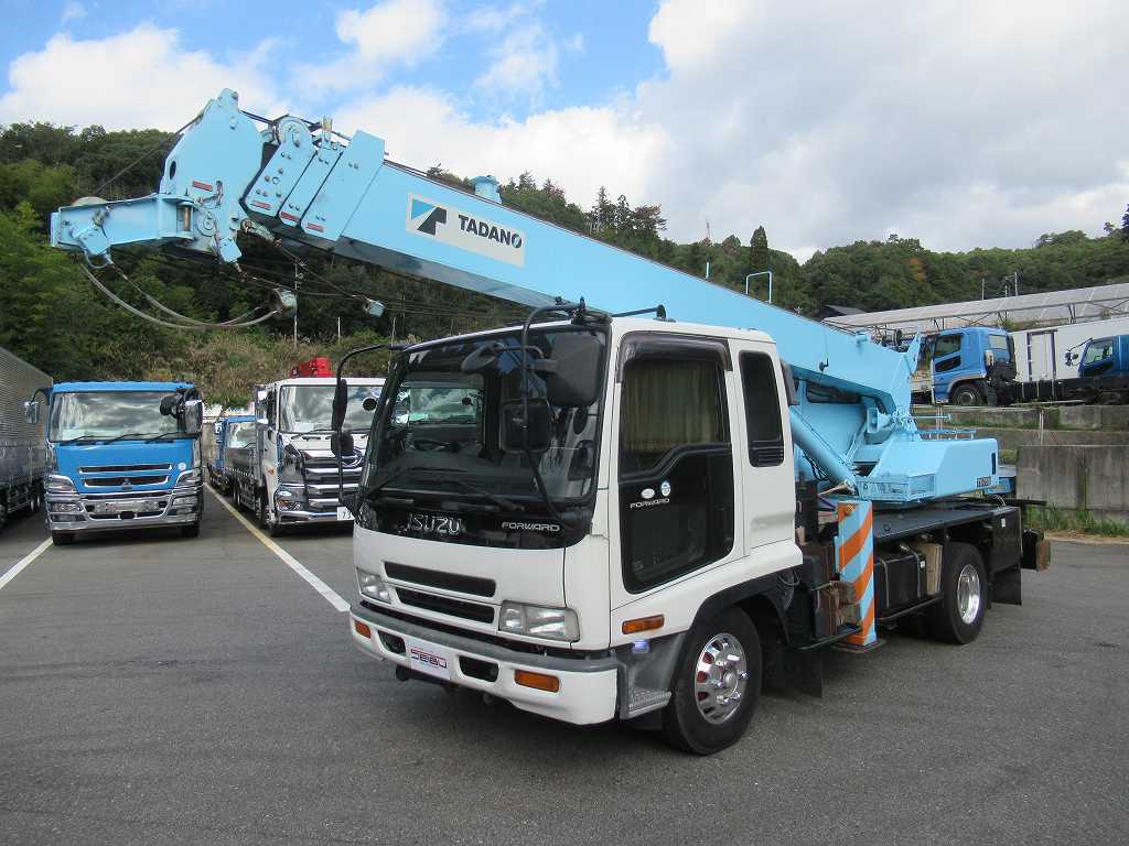 クレーン車(4.9t)